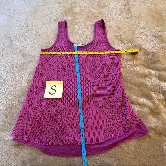 Maurices purple pink boho crochet-style mesh overlay tank top Size S - Picture 8 of 8